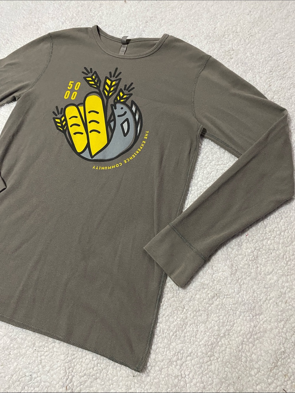 Feed the 5000 men’s or women’s size large long sleeve shirt - Picture 6 of 12